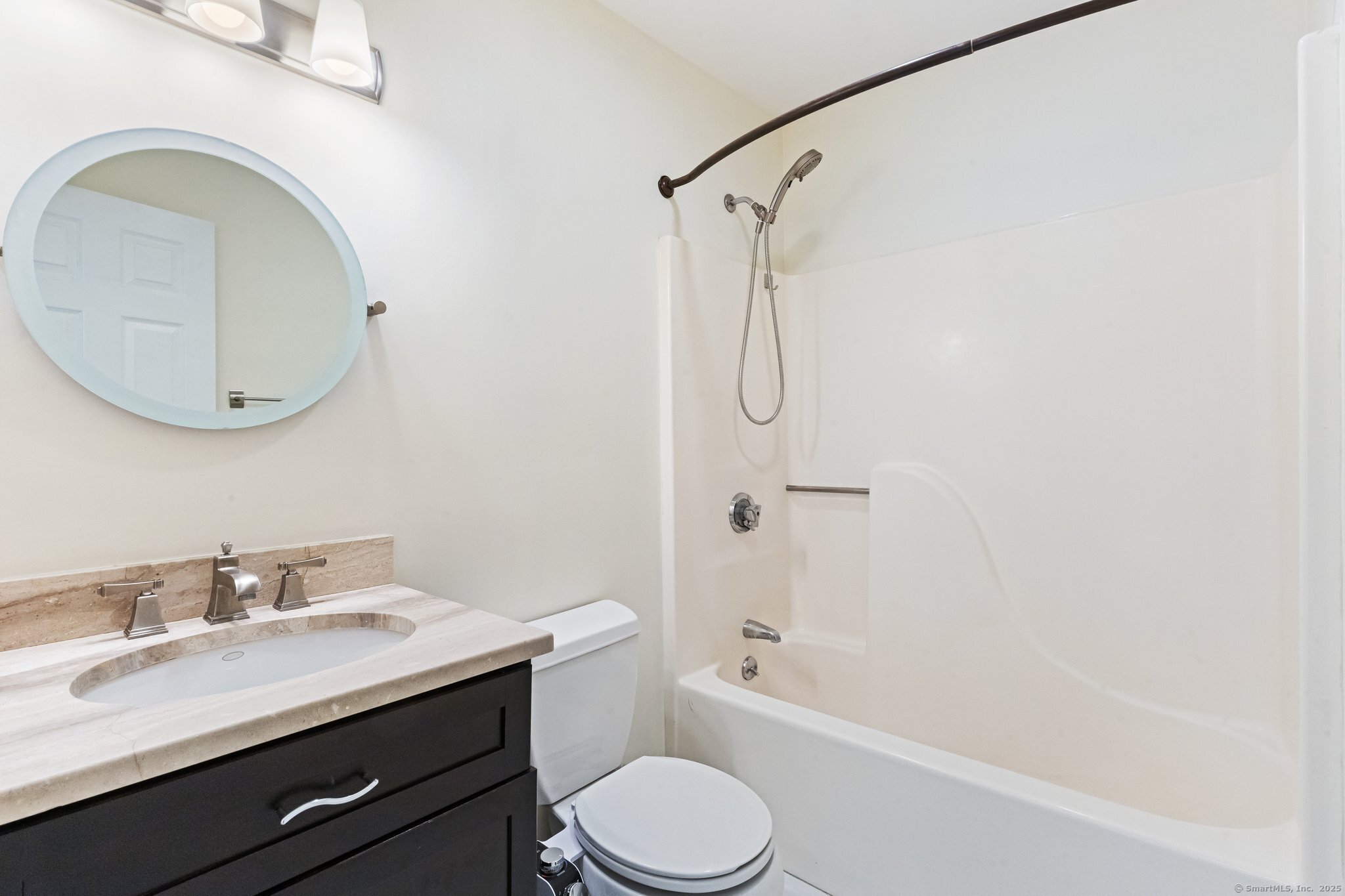 158 Seaside Avenue #APT B, Stamford, Connecticut image 20