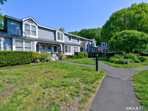 Condo For Sale - 73 Fawn Ridge Lane #73<br/> Norwalk, CT 06851