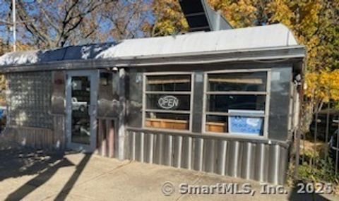 728 Main Street Middletown CT 06457