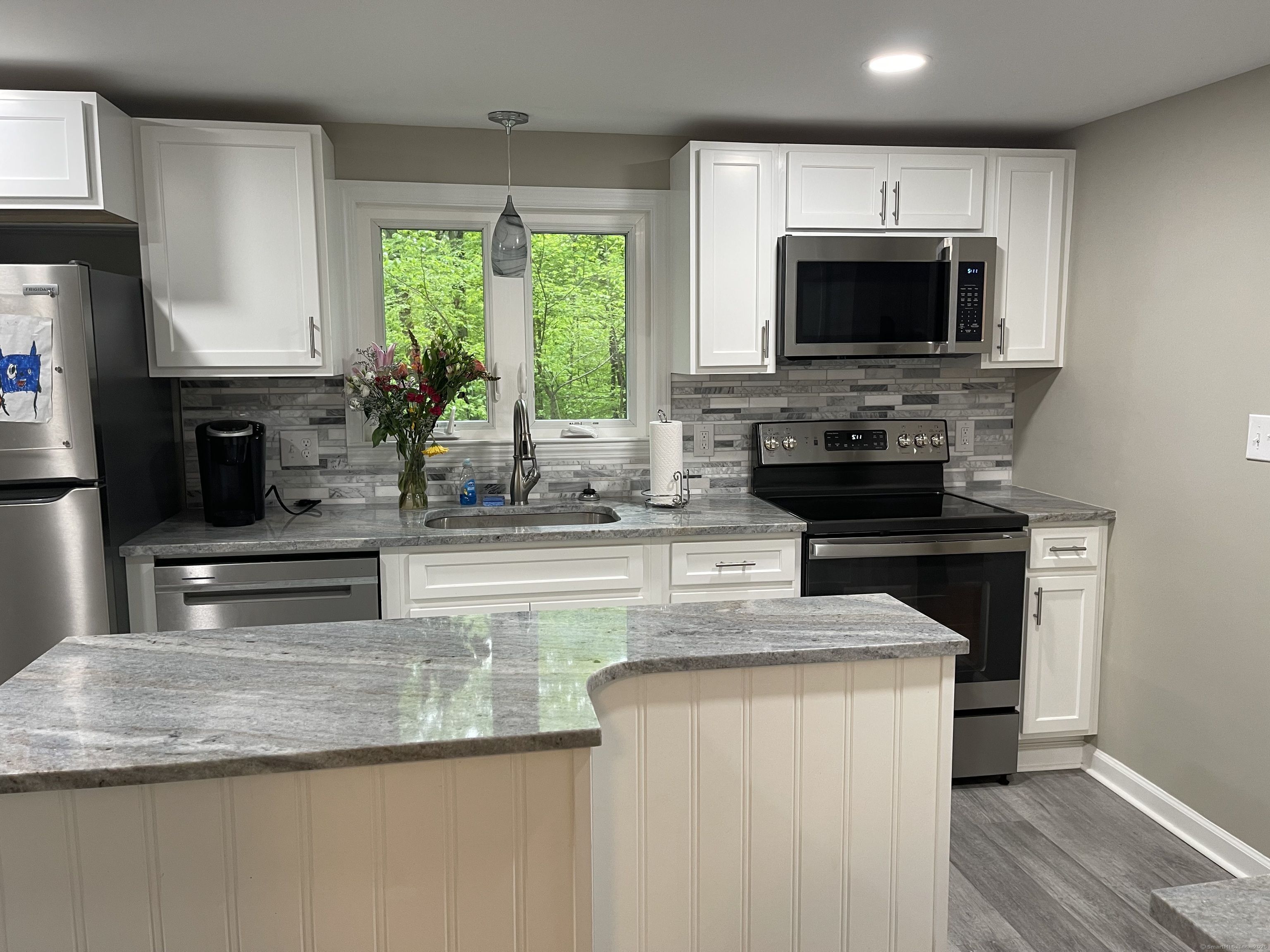 19 Kulas Terrace, Seymour, Connecticut image 12