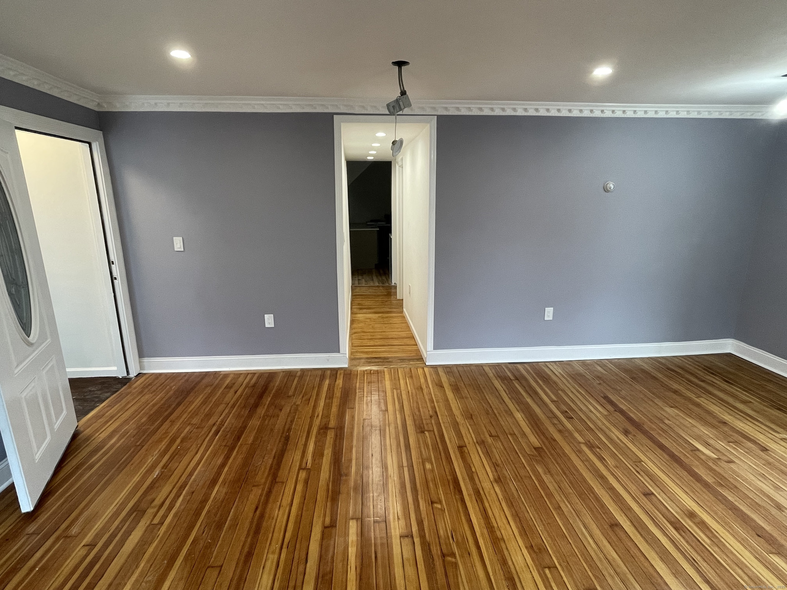 212 Davis Avenue
