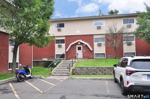 Condo For Sale - 57 Glade Street #C1<br/> West Haven, CT 06516