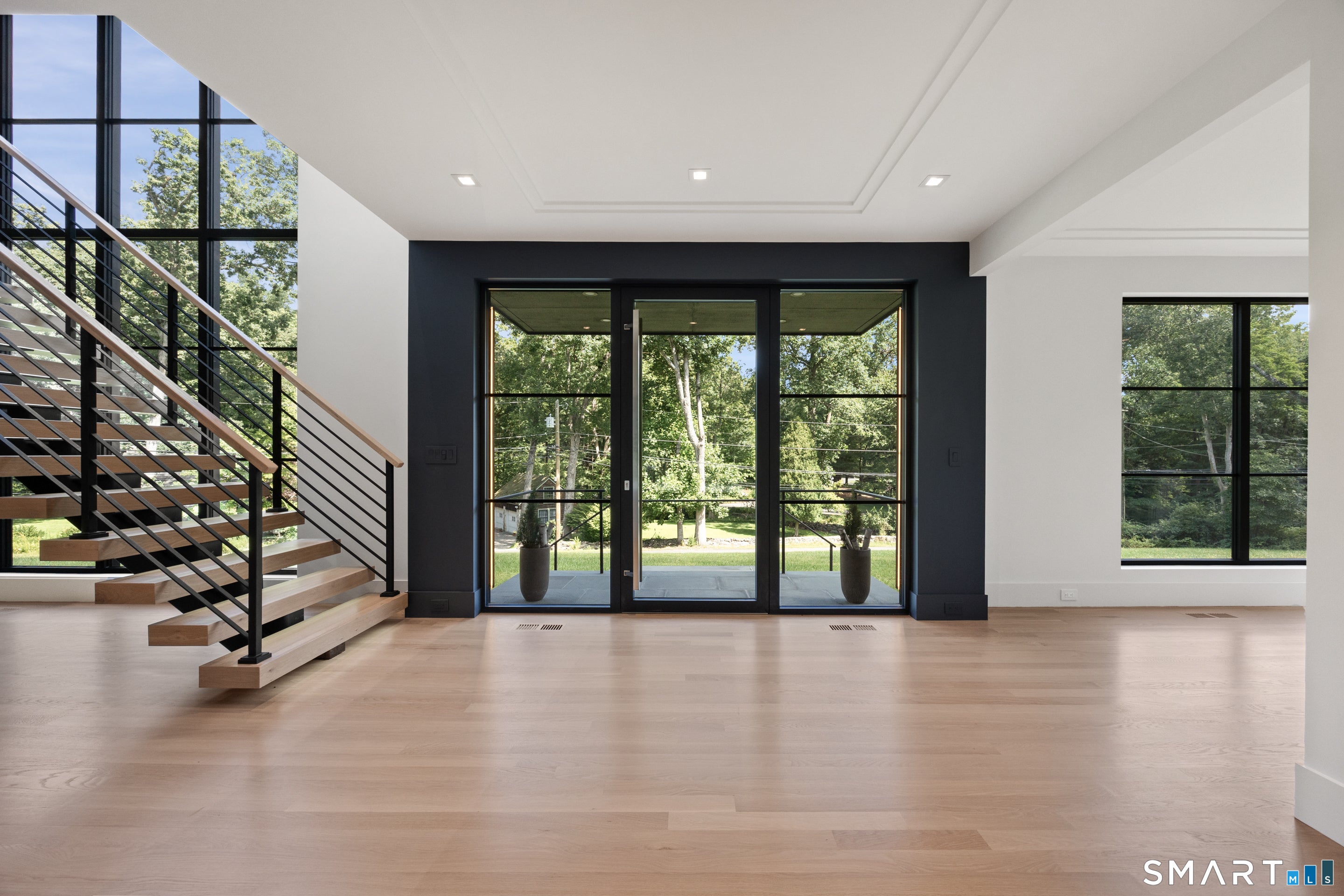 1 Twin Oaks Lane