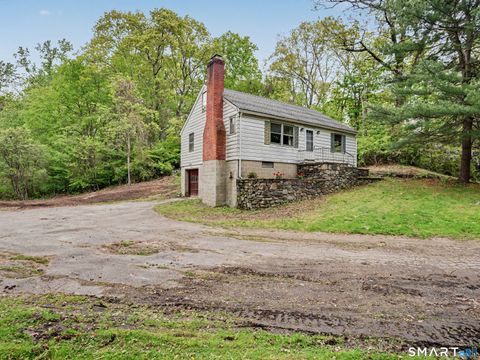 Homes For Sale - 230 Westport Road<br/> Easton, CT 06612