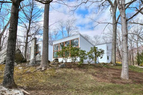112 Birch Hill Road Weston CT 06883