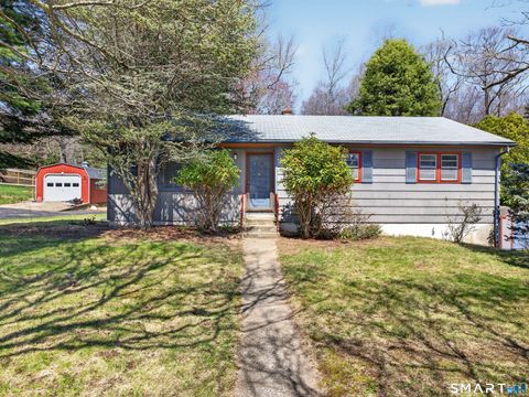 34 Riched Lane Montville CT 06382