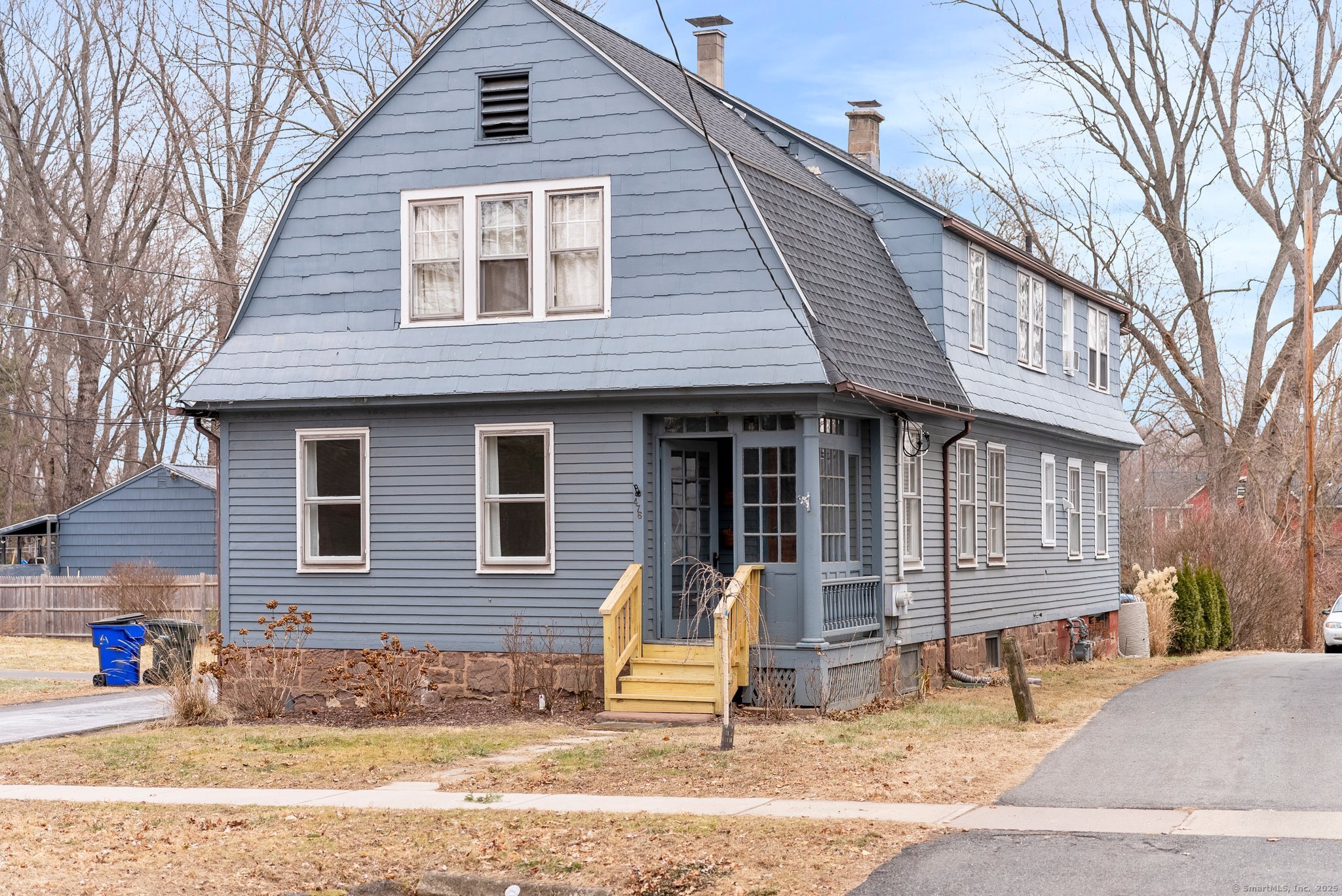 Main Street 1st Floor, Wethersfield, Connecticut - 3 Bedrooms  
1 Bathrooms  
6 Rooms - 