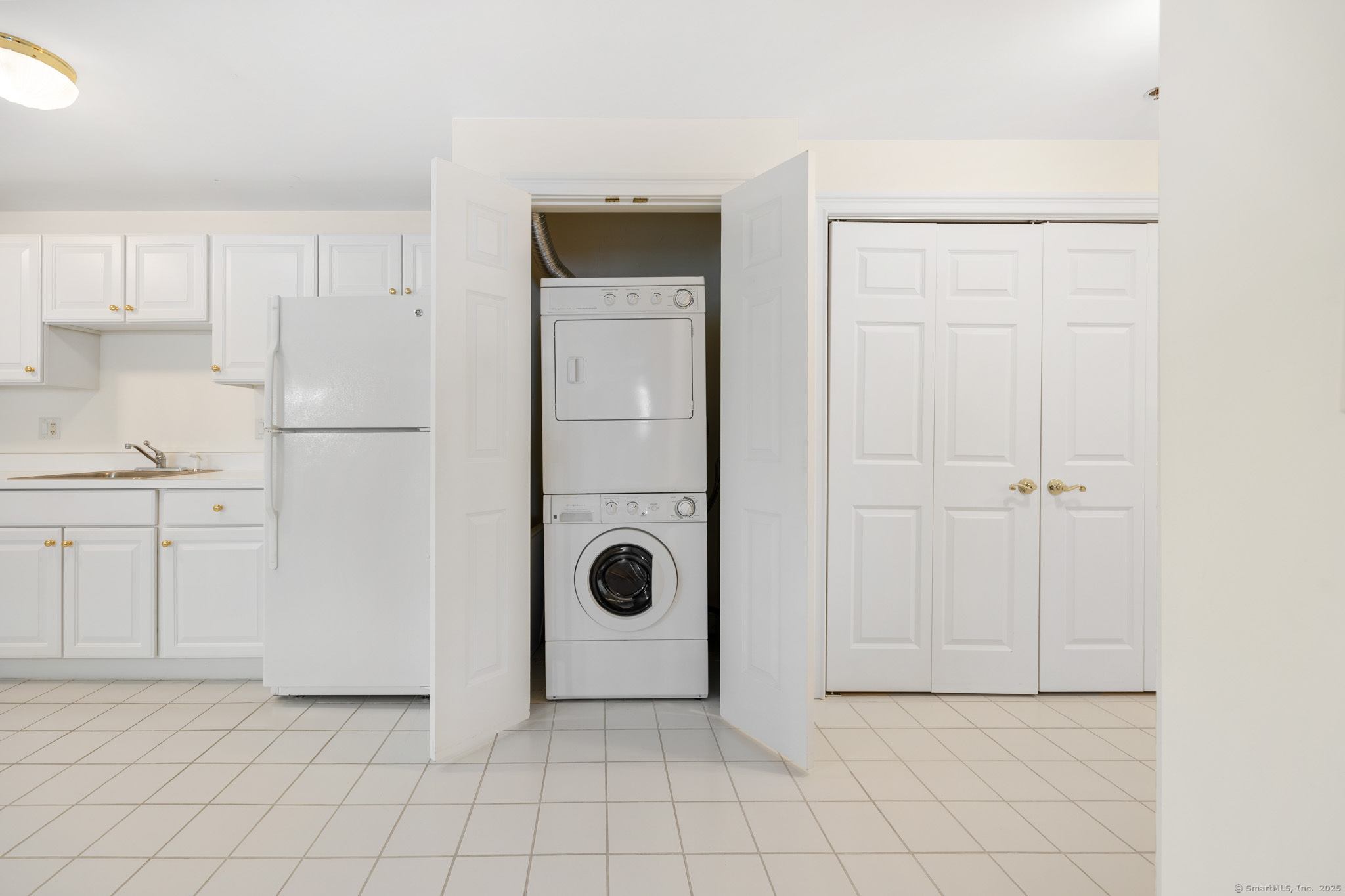 80 Southwick Court #202, Cheshire, Connecticut image 6