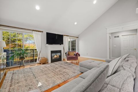 Tiny photo for 76 Hilary Circle #76, Fairfield, CT 06825 (MLS # 24142426)