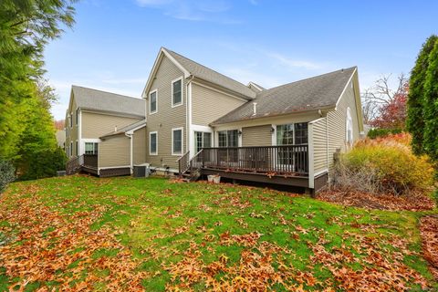 Tiny photo for 76 Hilary Circle #76, Fairfield, CT 06825 (MLS # 24142426)