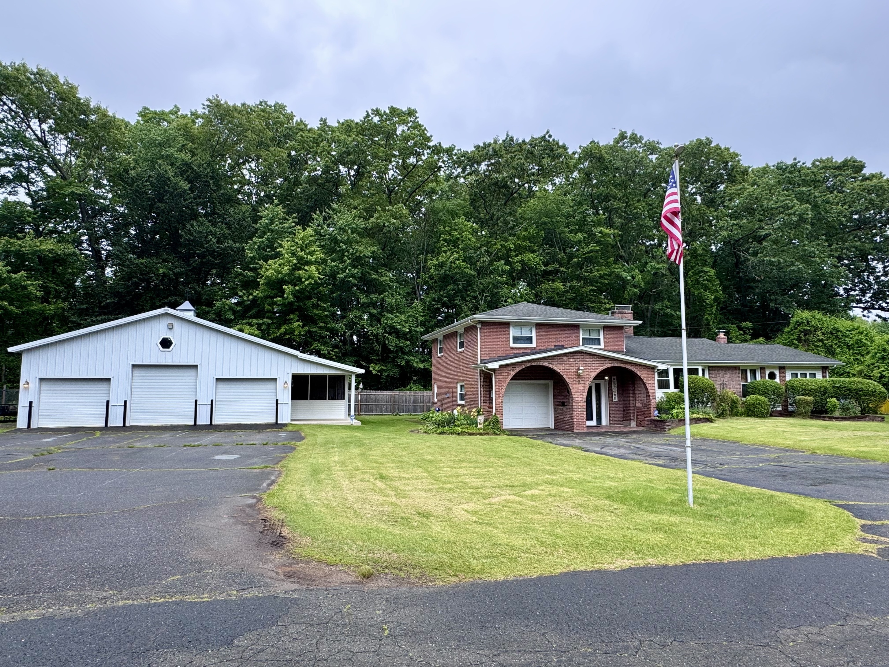 2 Columbo Terrace, Windsor Locks, Connecticut image 2