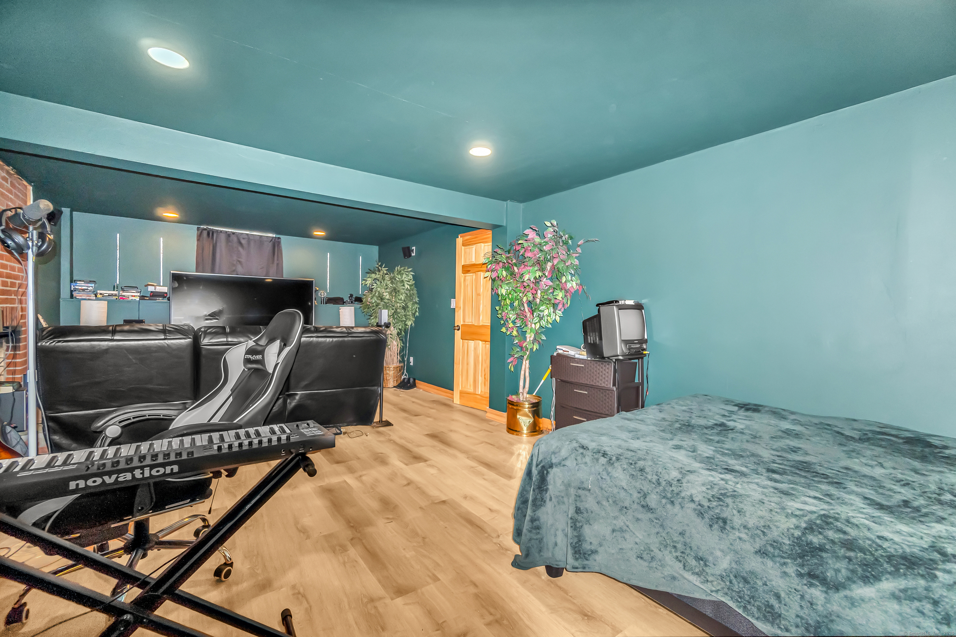 211 Fairlawn Drive, Torrington, Connecticut image 37