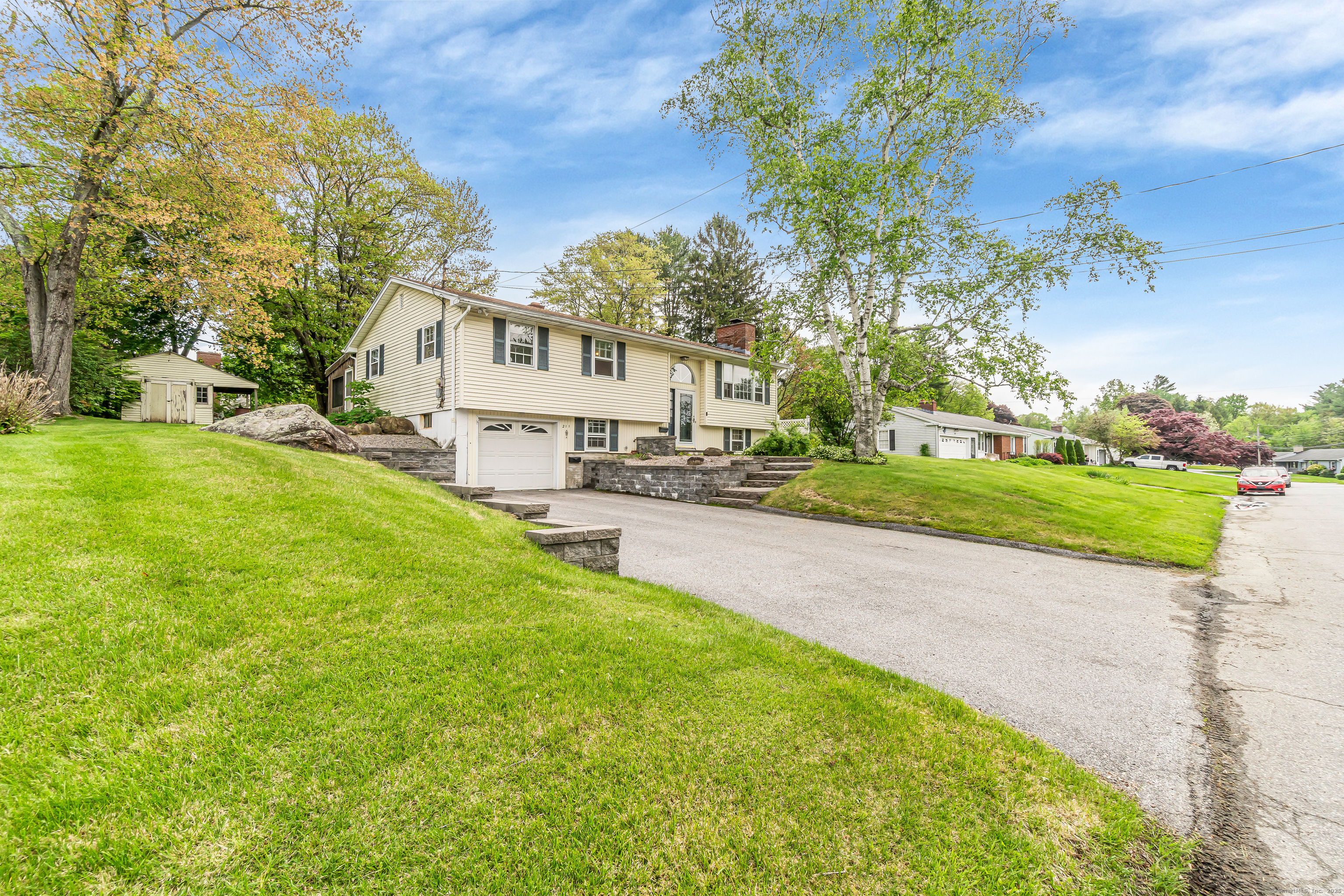 211 Fairlawn Drive, Torrington, Connecticut image 4