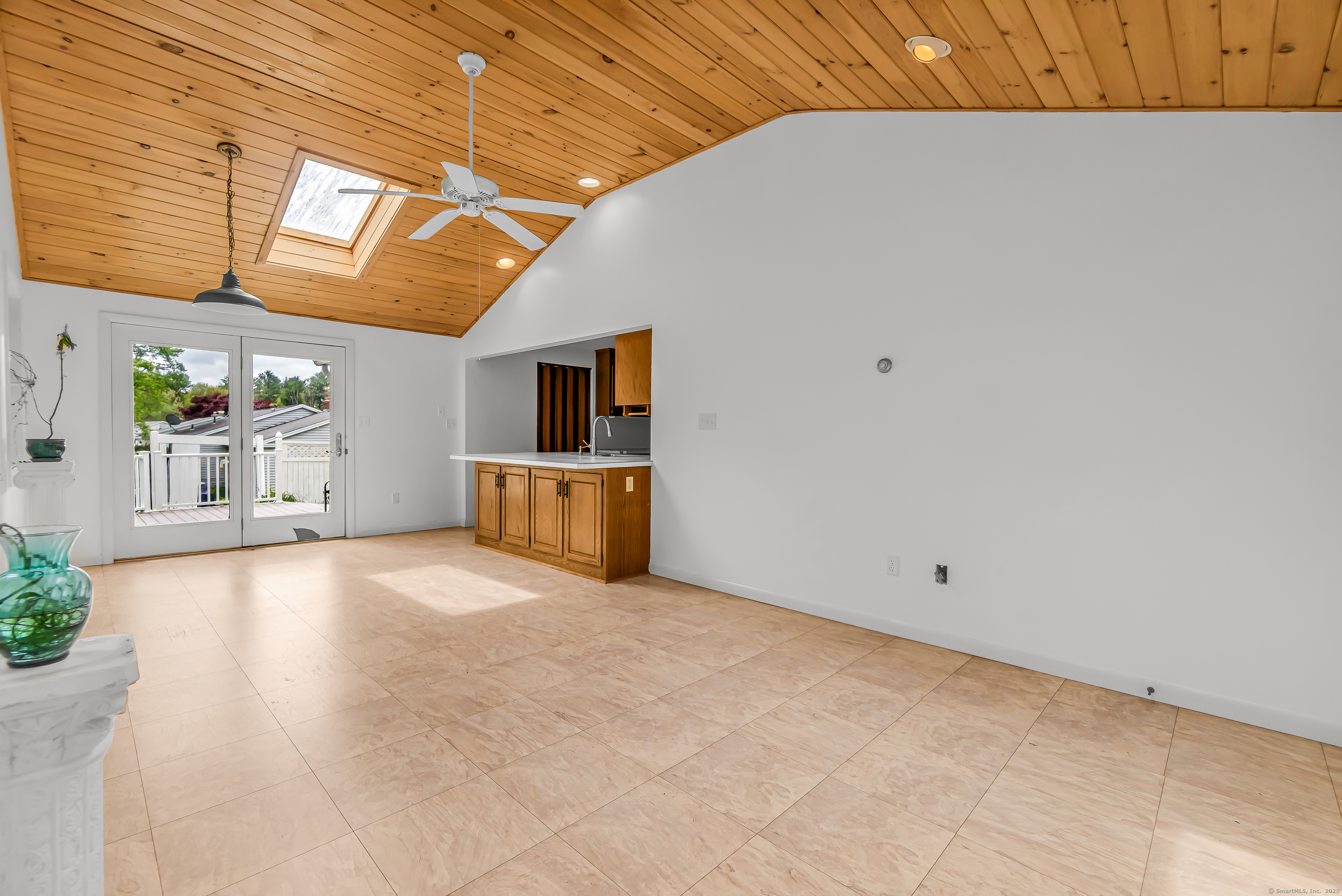 211 Fairlawn Drive, Torrington, Connecticut image 14