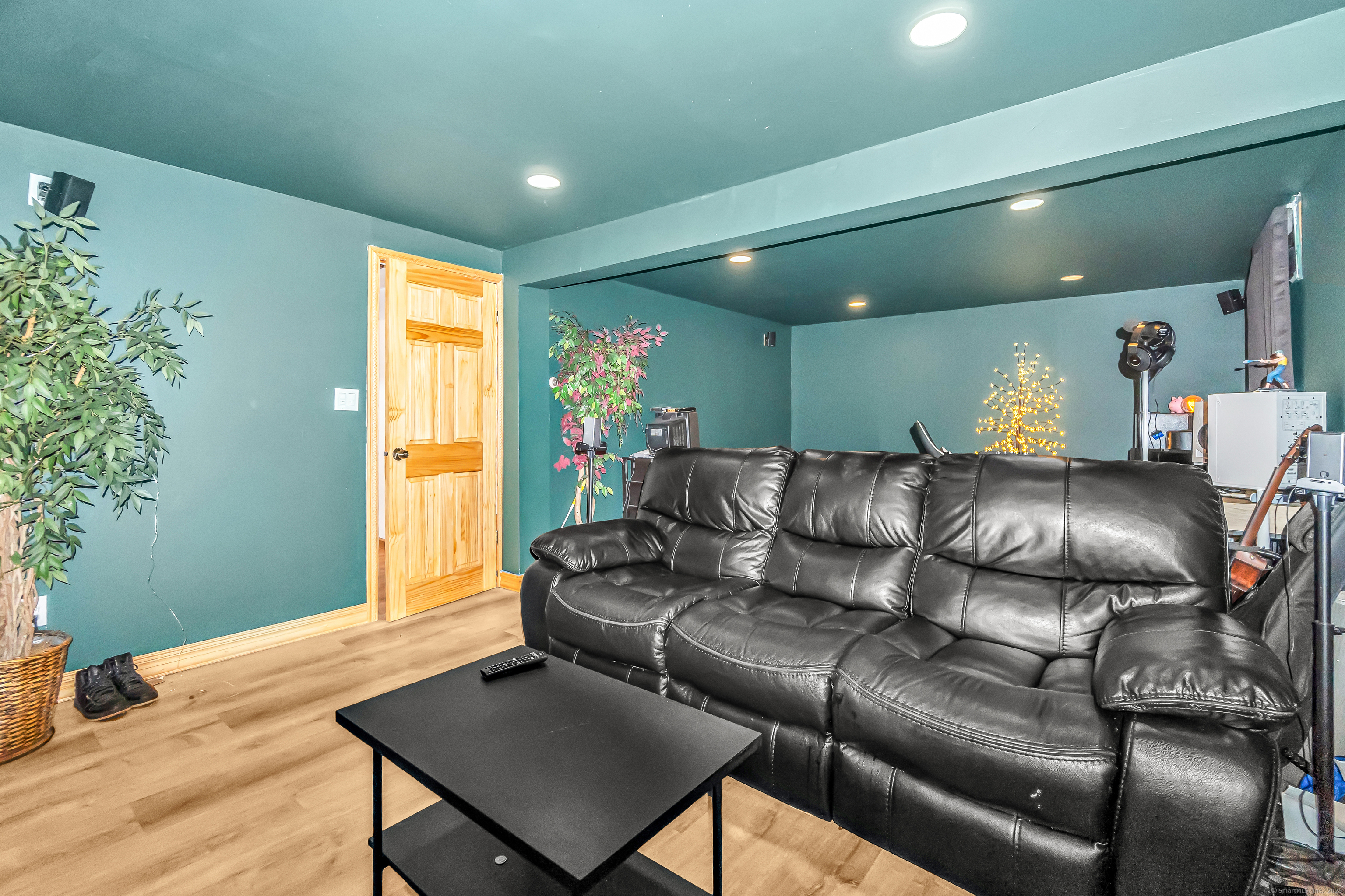 211 Fairlawn Drive, Torrington, Connecticut image 38