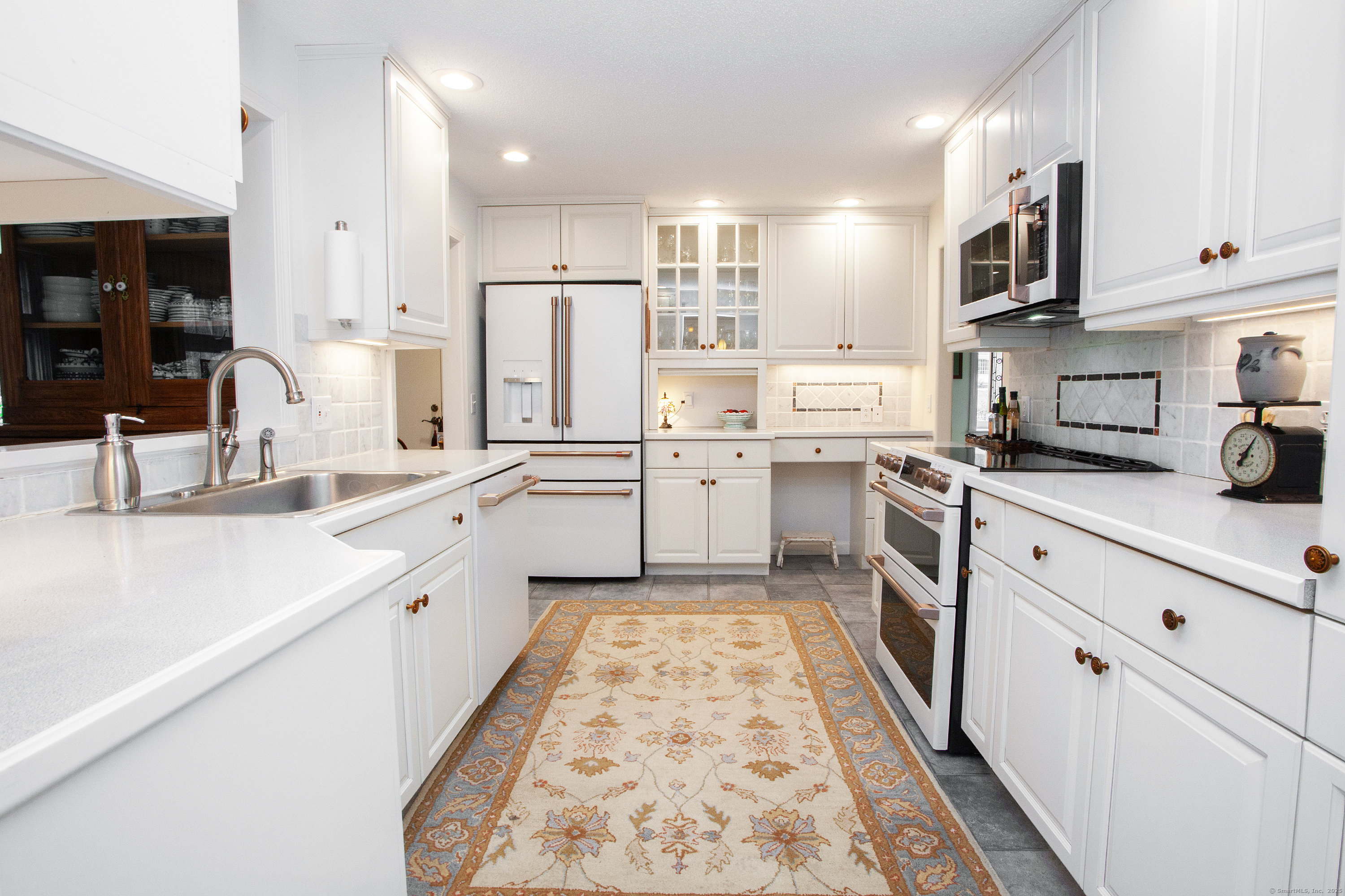 76 Rosewood Road, Avon, Connecticut image 9