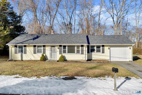 Photo of 12 Nutmeg Drive, Clinton, CT 06413 (MLS # 24144471)