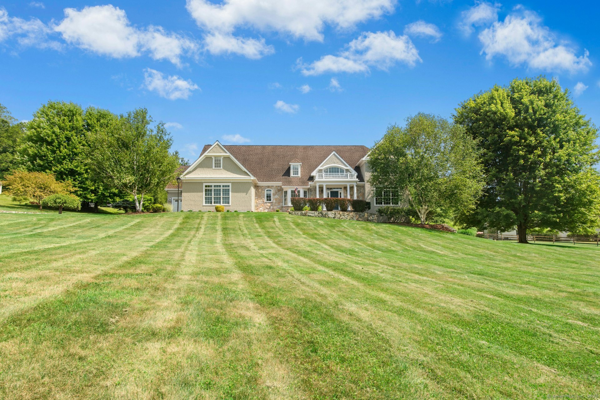 2 Wentworth Drive