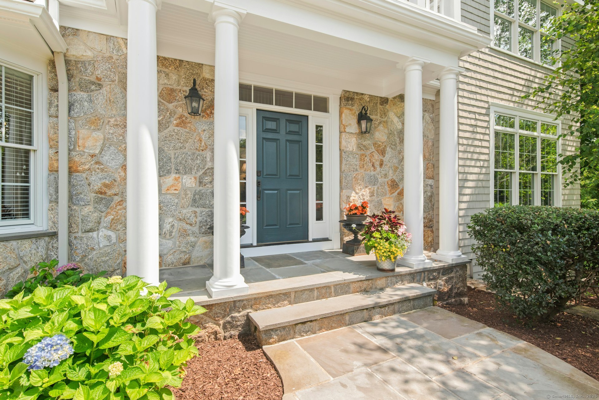 2 Wentworth Drive