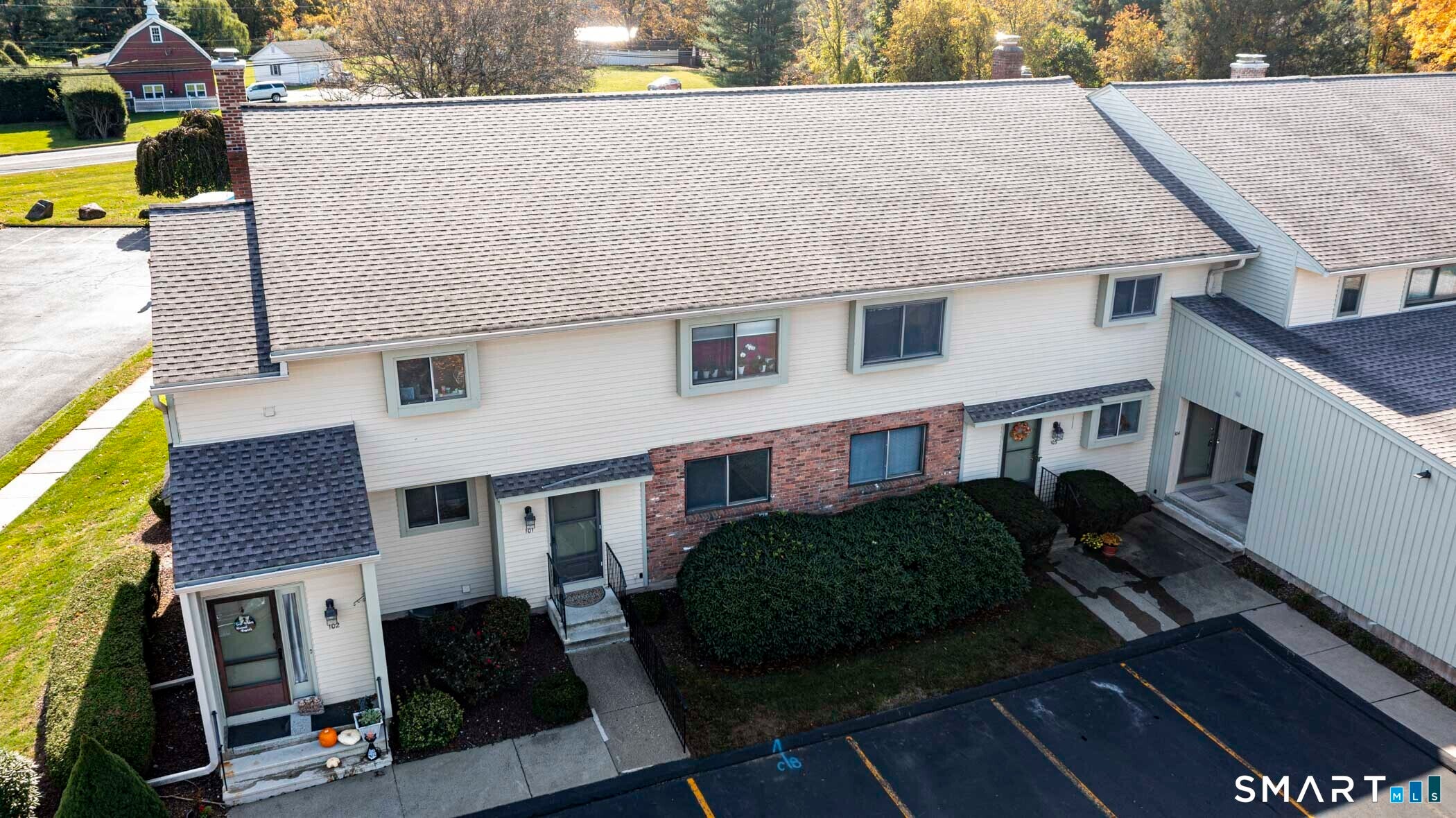 101 Summer Hill Drive 101
