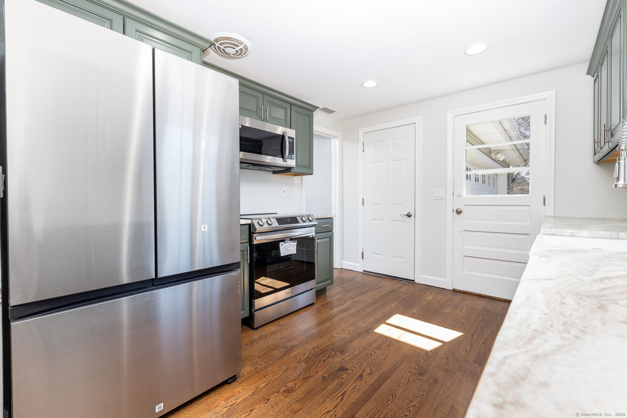 39 Cornwall Road, New Britain, Connecticut image 13