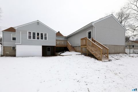 Tiny photo for 819 Matianuck Avenue, Windsor, CT 06095 (MLS # 24147370)