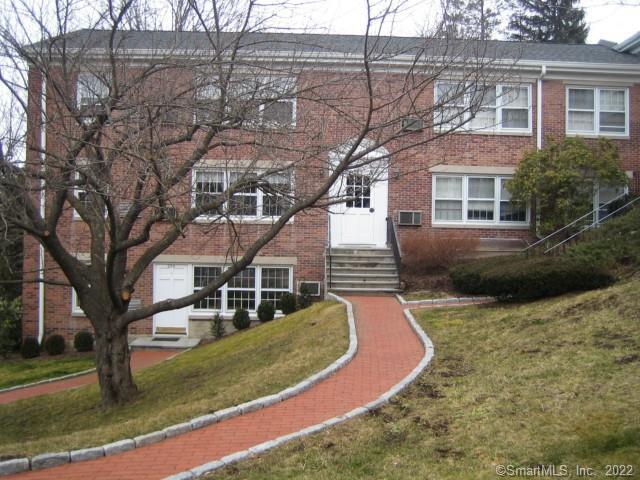 Photo 1 of 226 Park Street 2, New Canaan, Connecticut, $2,000, Web #: 170062099