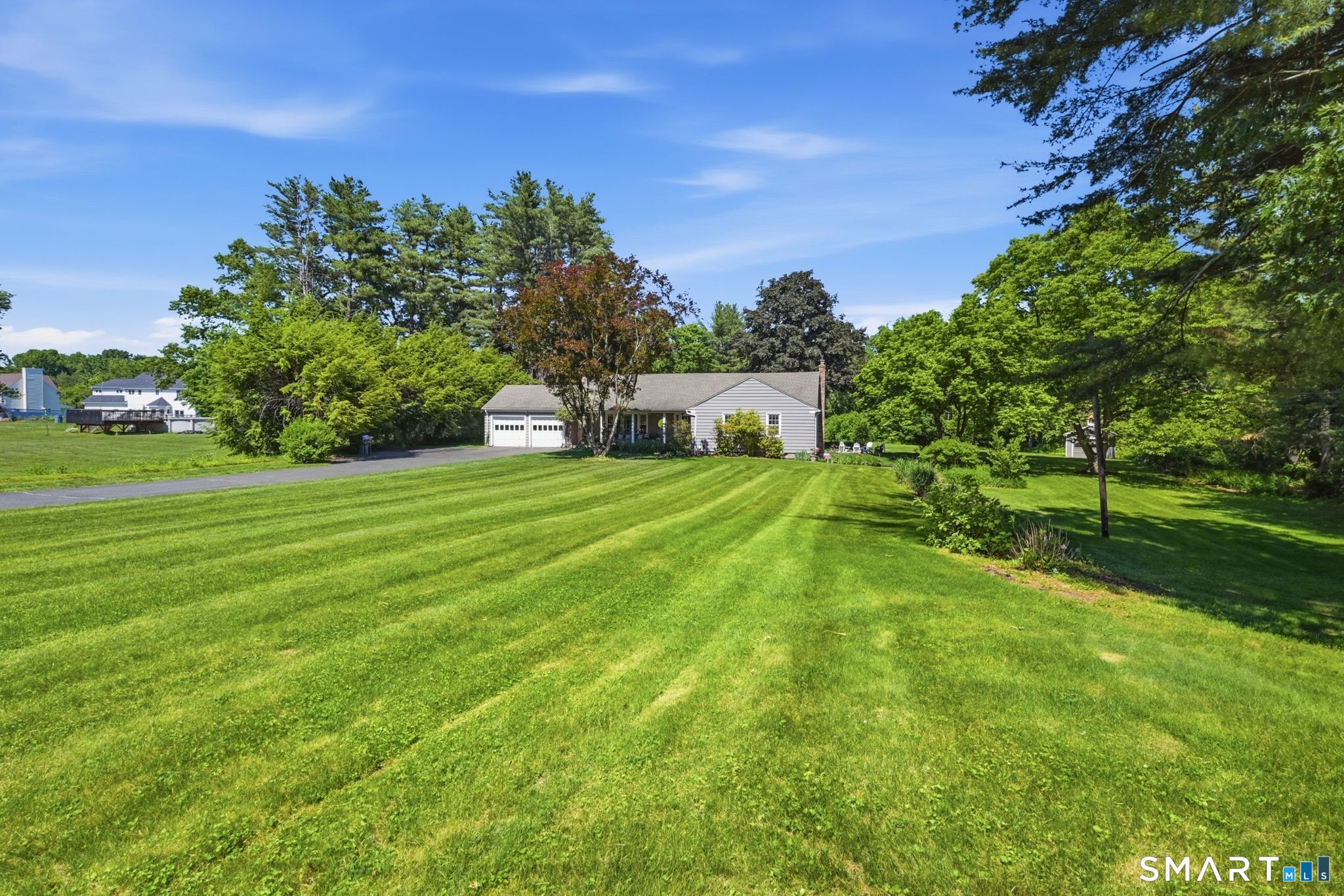 542 Halladay Avenue West