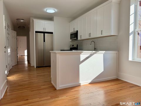 Tiny photo for 177 Chestnut Street #2L, New Haven, CT 06511 (MLS # 24163517)