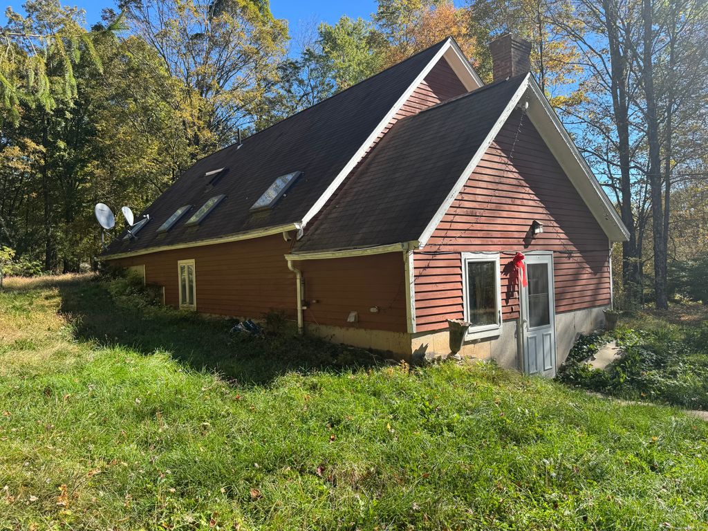 Photo of 121 Gracey Road, Canton, CT 06019 (MLS # 24140498)