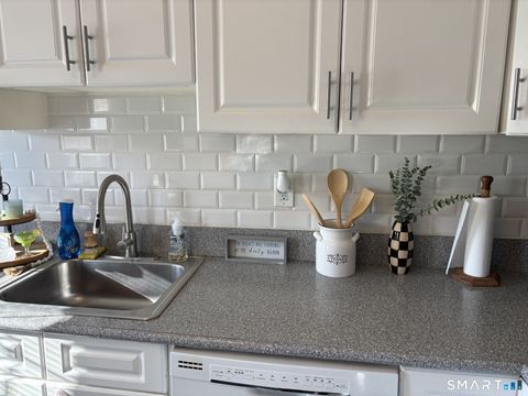 Tiny photo for 82 Maple Street, Manchester, CT 06040 (MLS # 24148052)