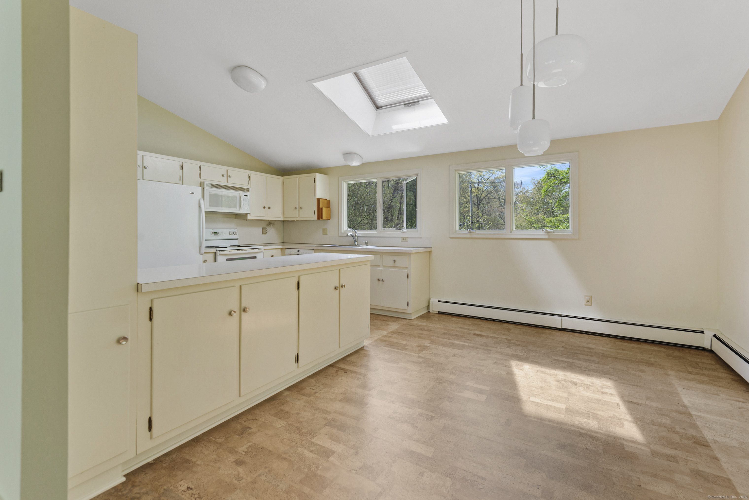 102 Colonial Road, Guilford, Connecticut image 10