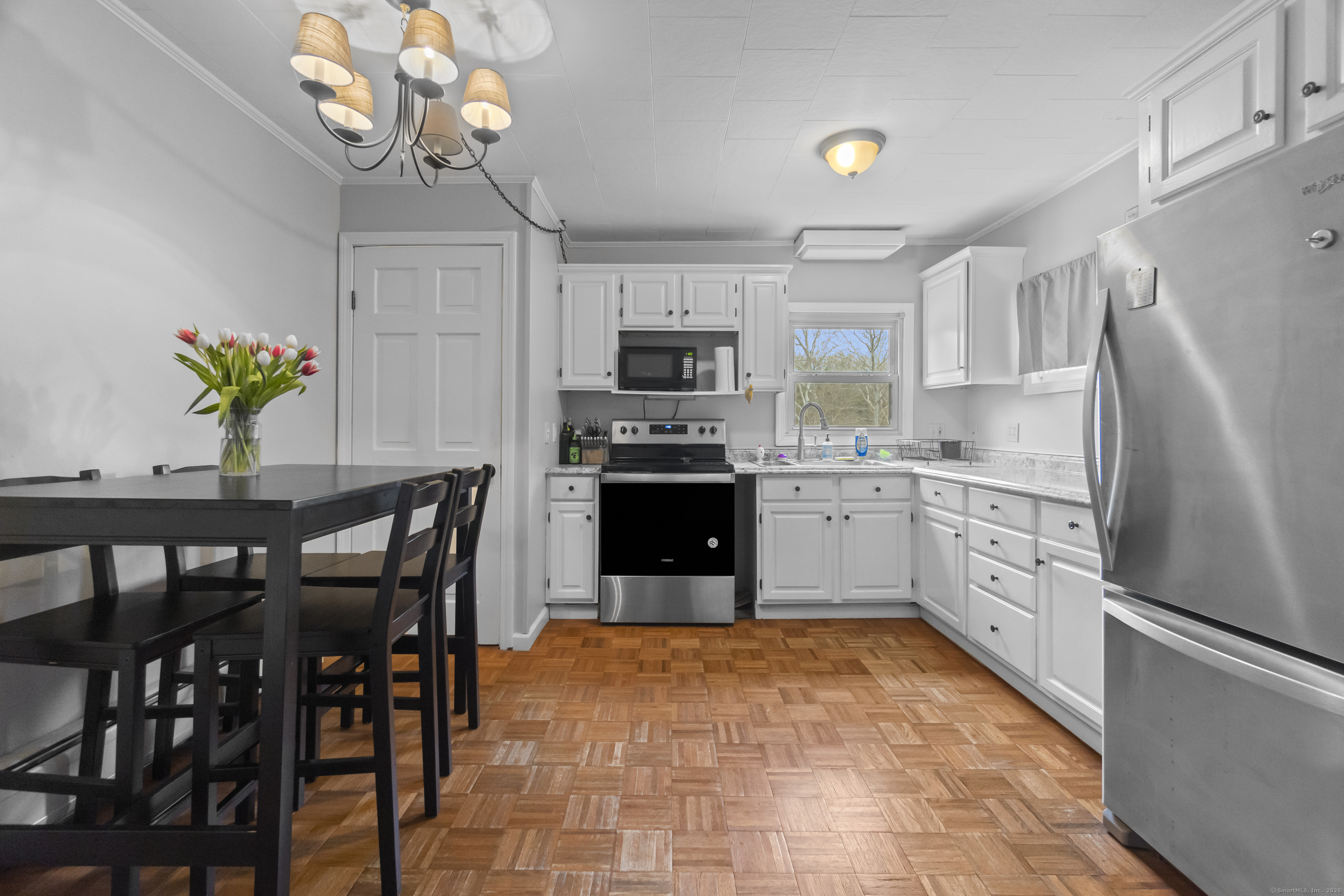 15 Midland Trail, Southbury, Connecticut image 5