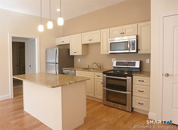 390 Boston Neck Road 1A