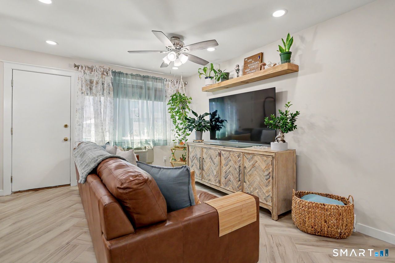 181 West Walk 181