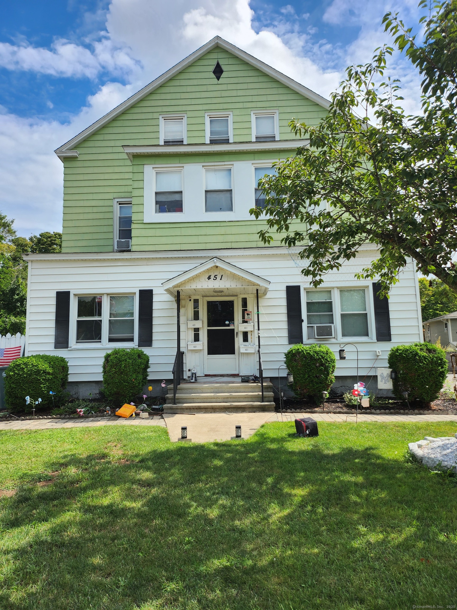 Property for Sale at Circular Avenue 1st Floor, Hamden, Connecticut - Bathrooms: 1 
Rooms: 2  - $1,350