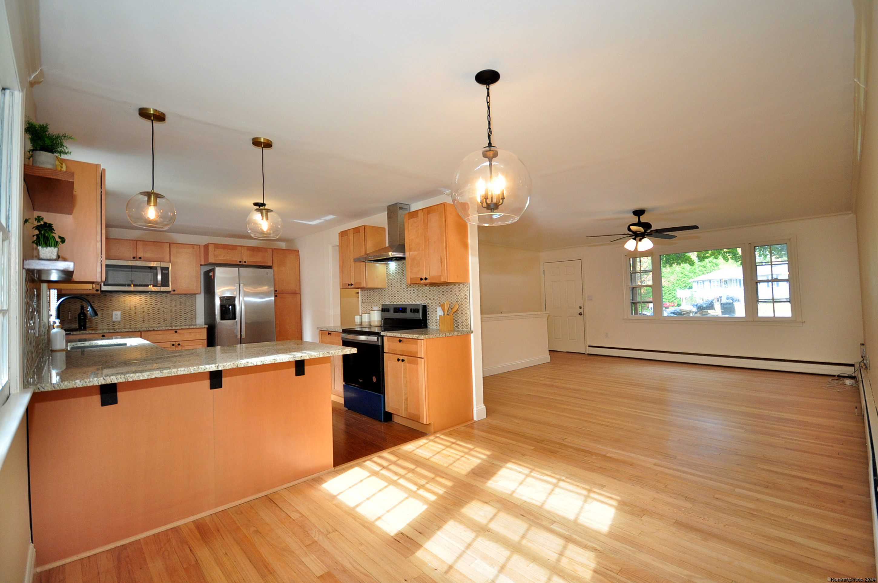 35 Ventura Drive, Montville, Connecticut image 2