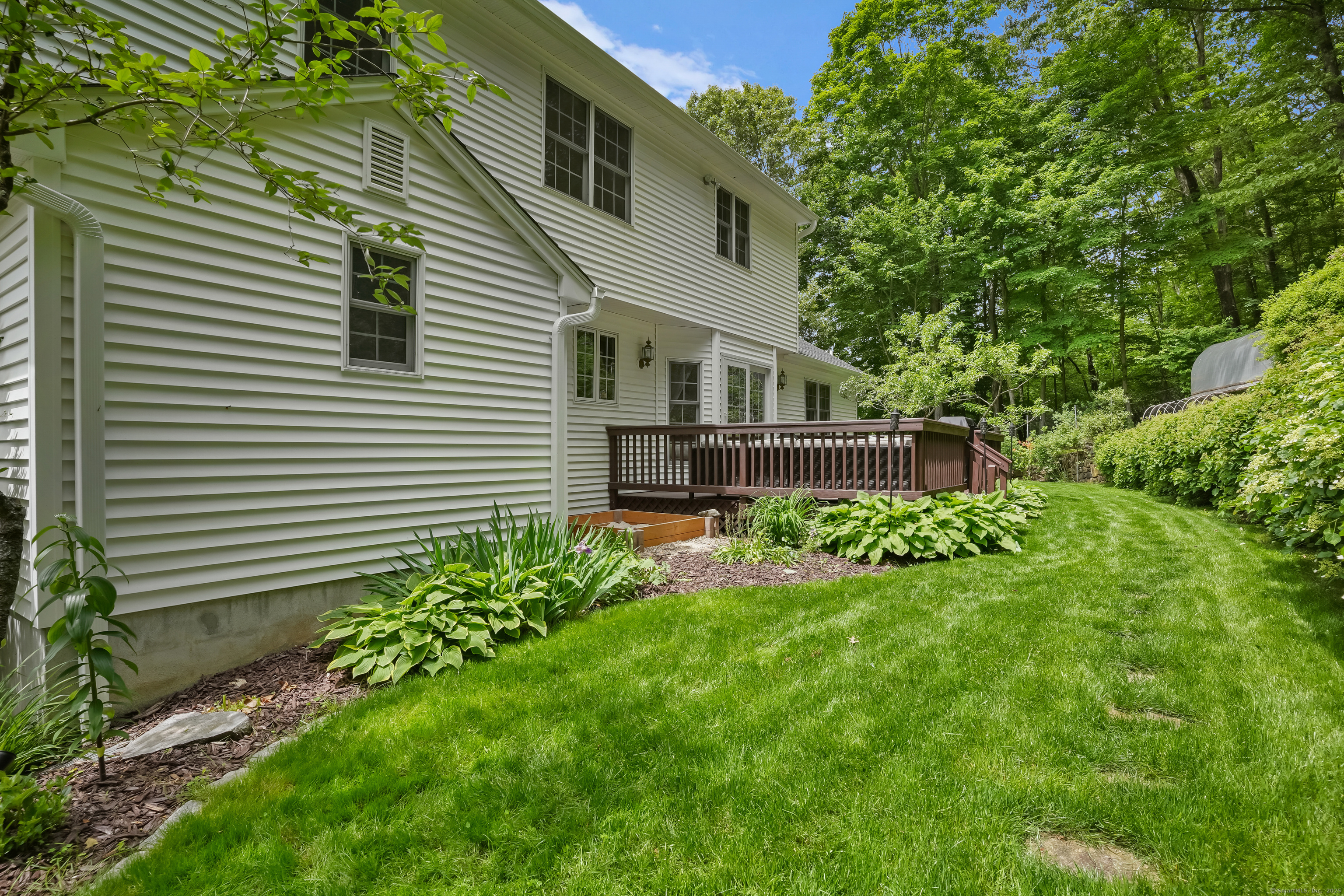 22 Gelding Hill Road, Newtown, Connecticut image 29