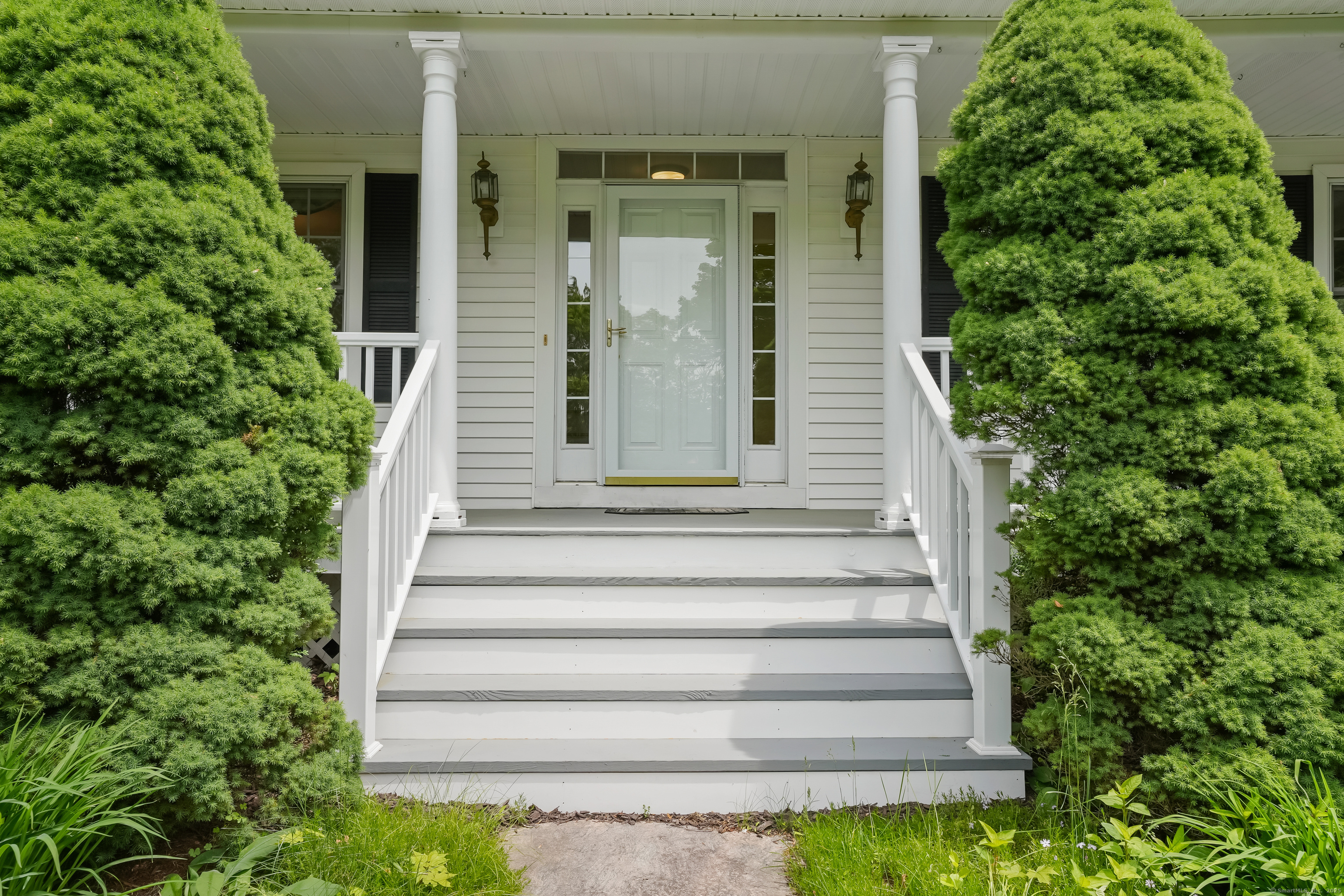 22 Gelding Hill Road, Newtown, Connecticut image 2
