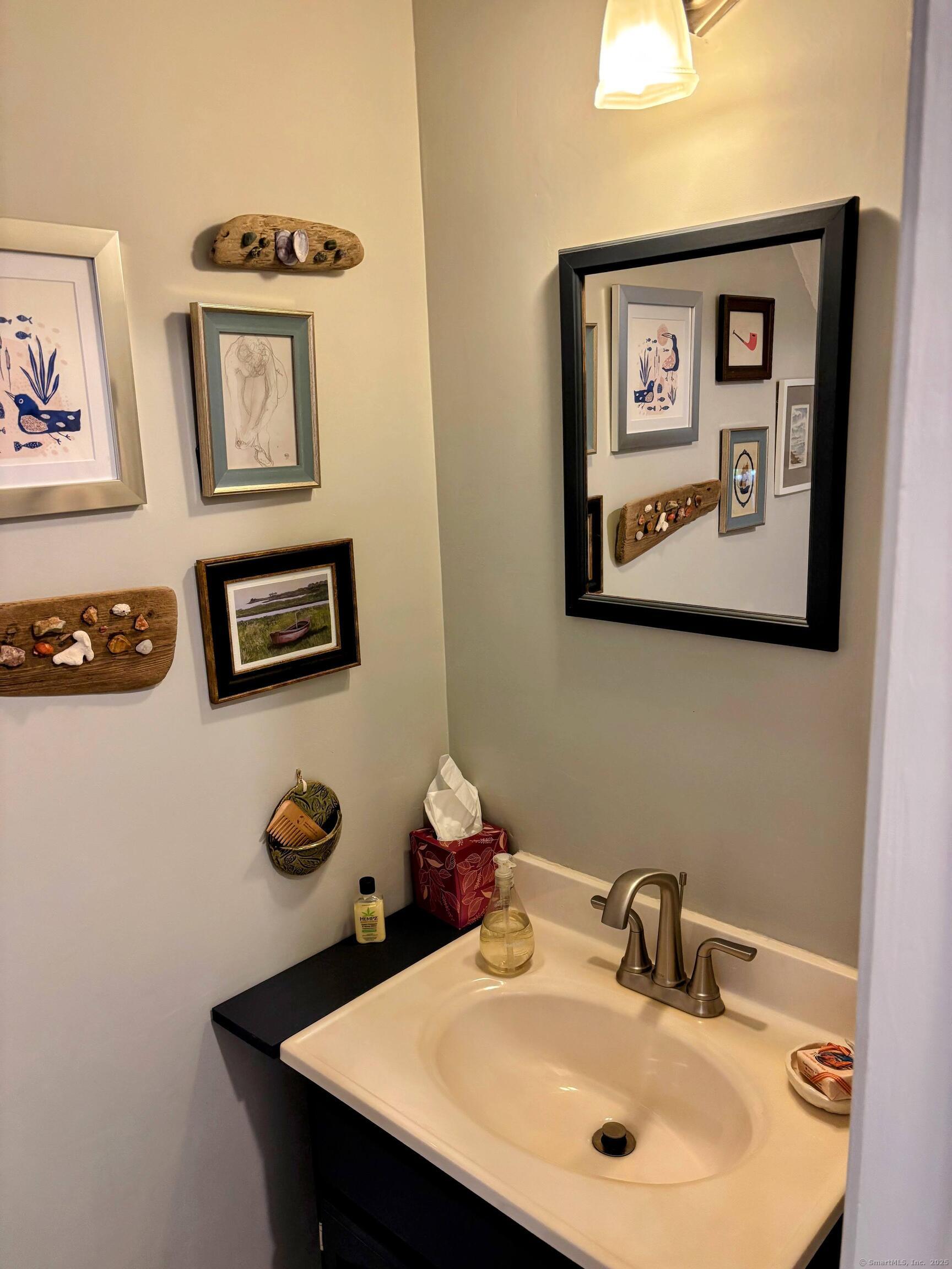 391 Main Street #APT 406, Deep River, Connecticut image 7