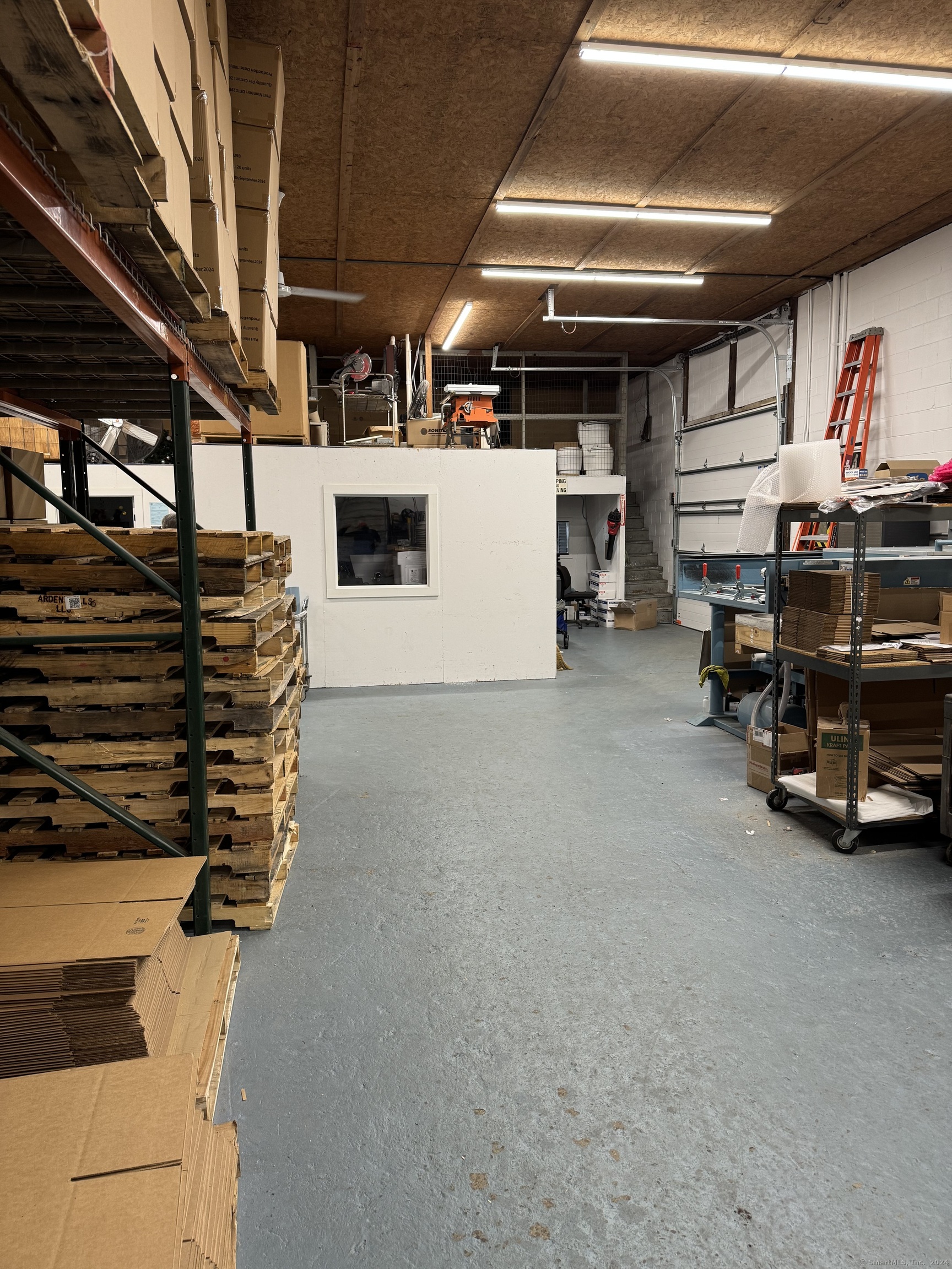 4 Indian Neck Avenue