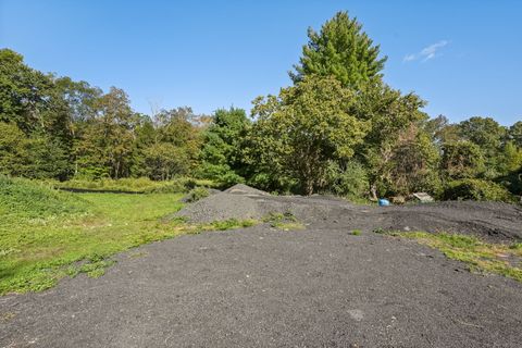 96 Georgetown Road Weston CT 06883