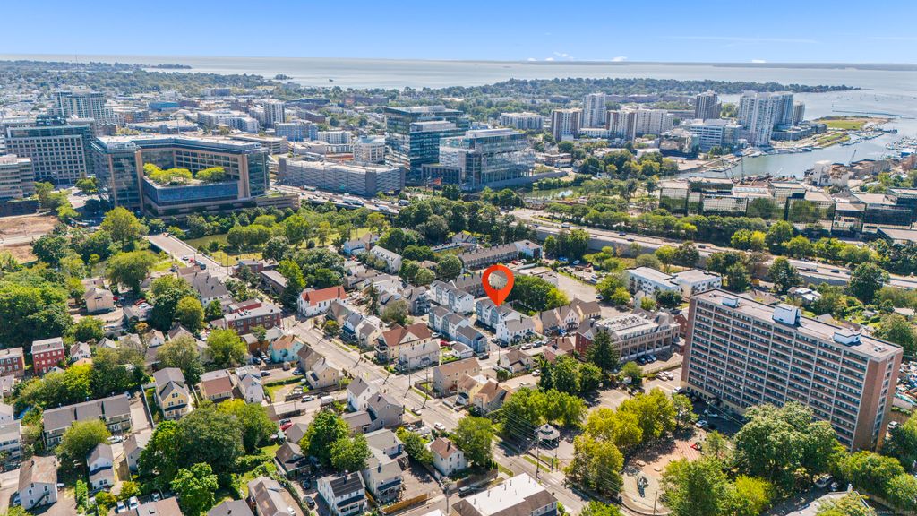 Photo of 14 Taylor Street #18, Stamford, CT 06902 (MLS # 24160217)