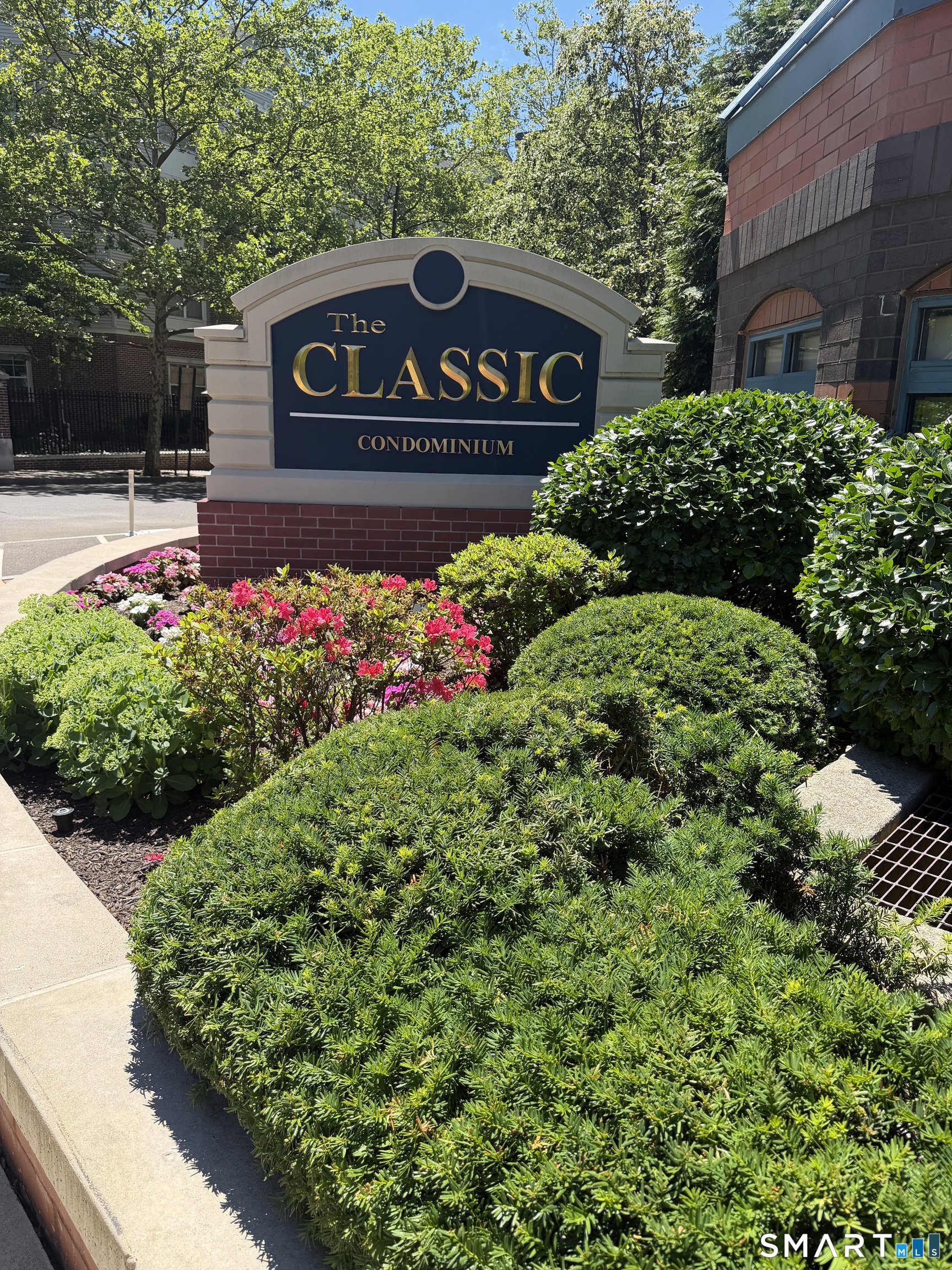 25 Forest Street 7F