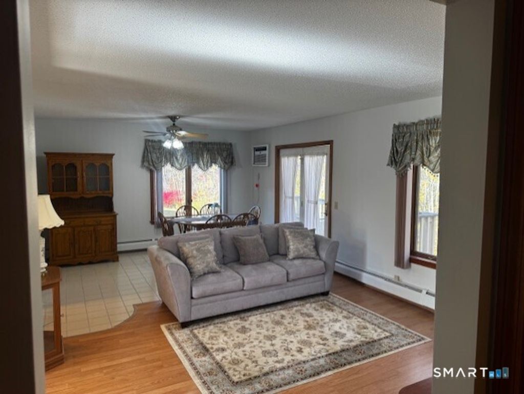 Photo of 24 Millbrook Court #24, Newington, CT 06111 (MLS # 24161237)