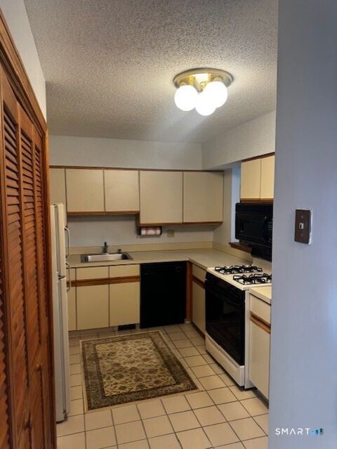 Tiny photo for 24 Millbrook Court #24, Newington, CT 06111 (MLS # 24161237)