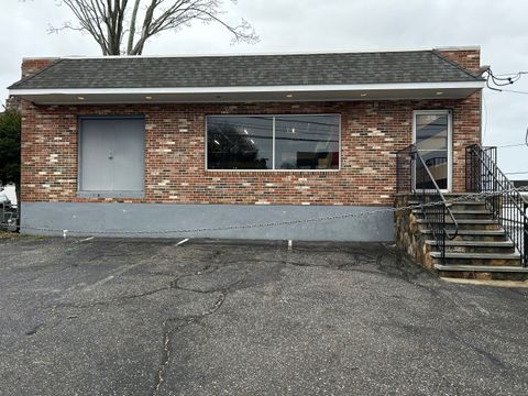 318 Strawberry Hill Avenue Norwalk CT 06851