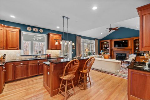 Tiny photo for 18 Daniel Circle #18, Suffield, CT 06078 (MLS # 24140241)