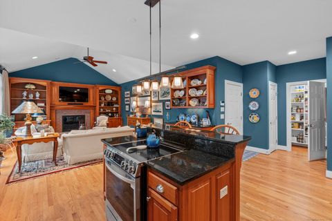 Tiny photo for 18 Daniel Circle #18, Suffield, CT 06078 (MLS # 24140241)
