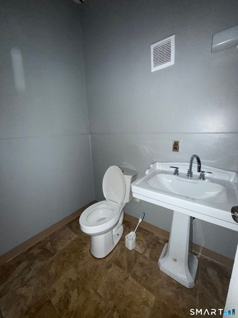 Tiny photo for 554 Wethersfield Avenue, Hartford, CT 06114 (MLS # 24151821)